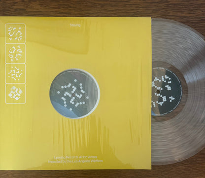 Staying (Leaving Records' hjælp til kunstnere ramt af skovbrandene i Los Angeles)
