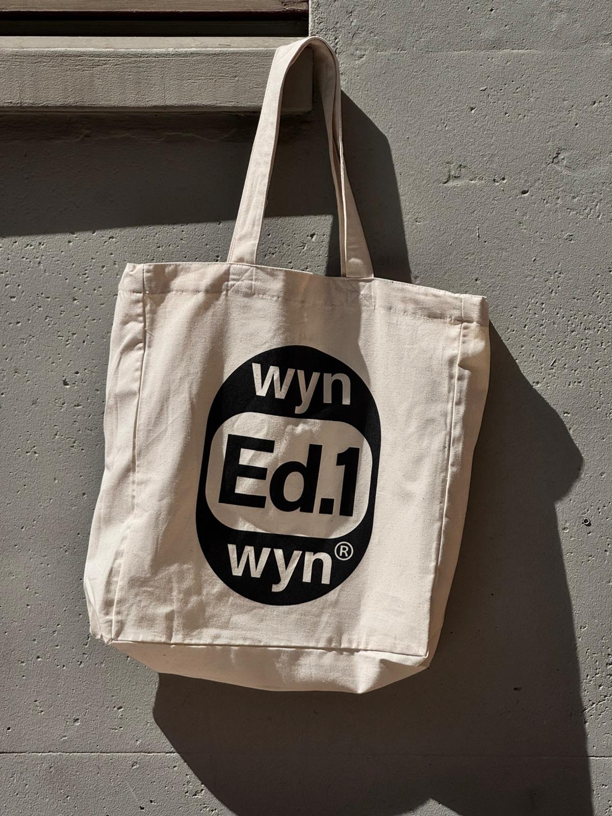 Analog Bar "Wyn Wyn" Bag Edition 1. (2026)
